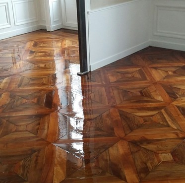 parquet vernis urée formol